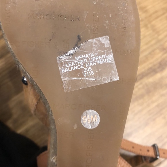 Marc Fisher wedge sandals - Picture 4 of 4